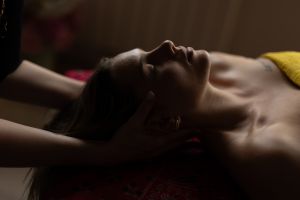 massage visage kobido à Ecquevilly & Versailles dans les Yvelines